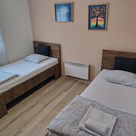לקטסי Guest House Pin מראה חיצוני תמונה